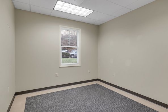 Cross Park Center: 9123 - 9131 Cross Park Drive, Knoxville, TN 37923